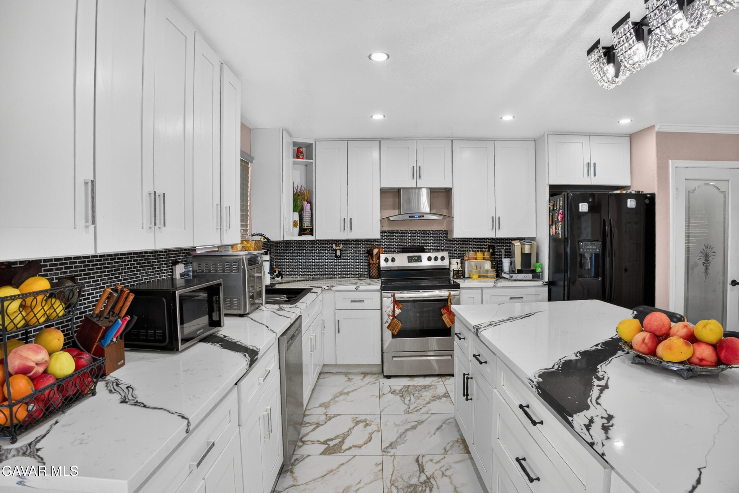2225 Carolyn Drive