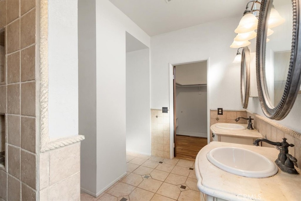 2847 Brookhurst Court