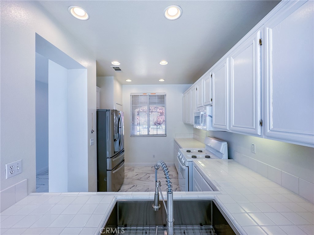 45603 Coventry Court