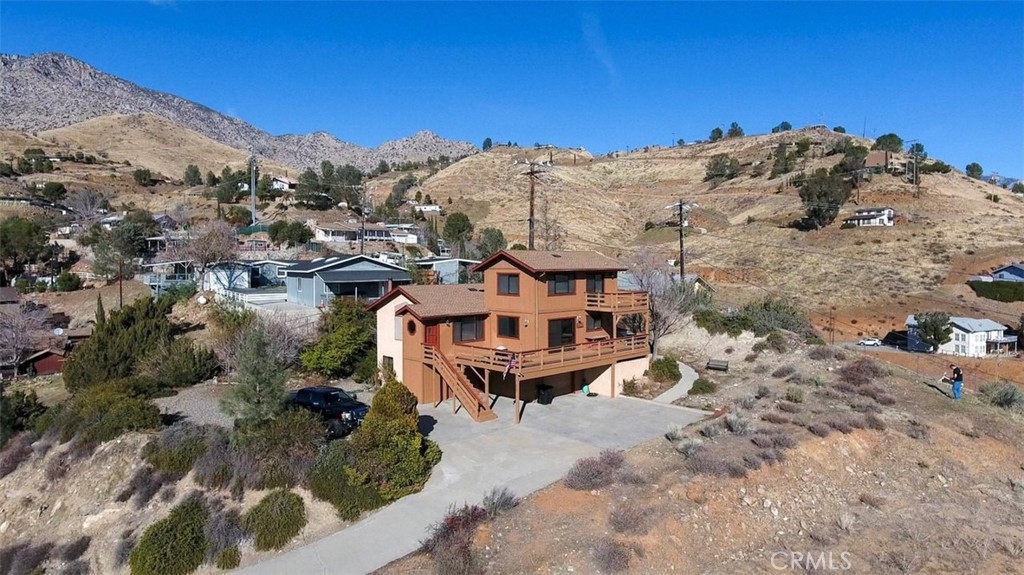 830 Sierra Vista Drive