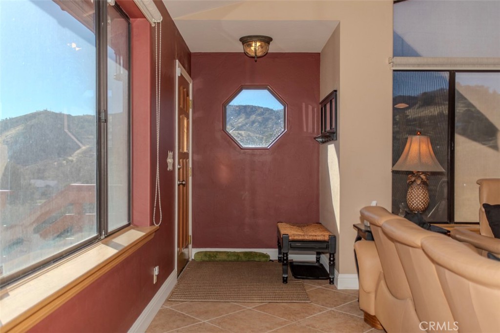 830 Sierra Vista Drive