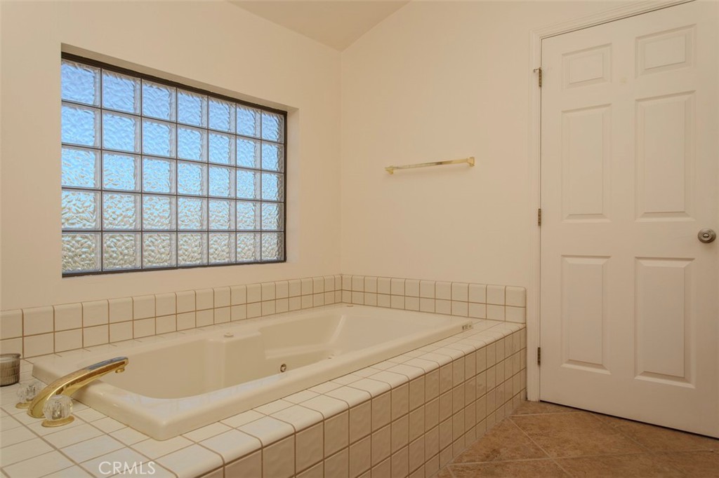 830 Sierra Vista Drive