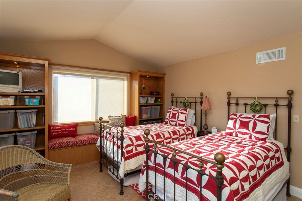 830 Sierra Vista Drive