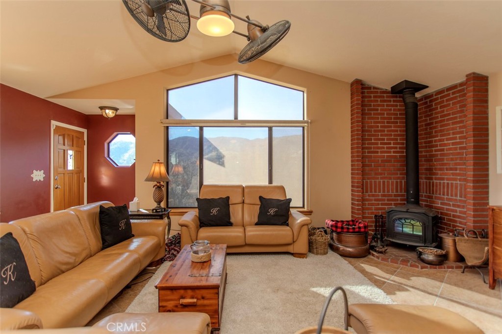 830 Sierra Vista Drive
