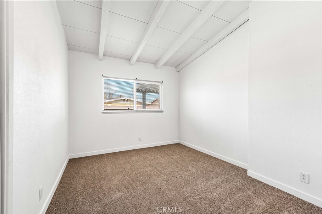 815 W Holguin Street