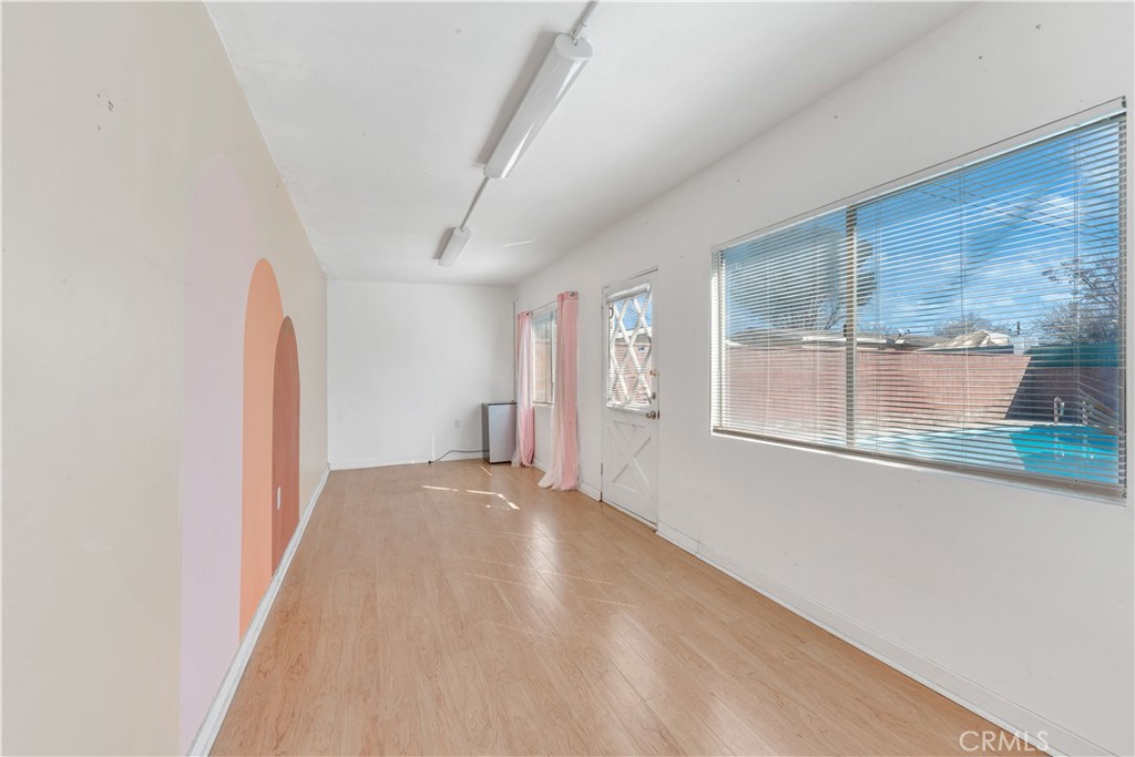 815 W Holguin Street