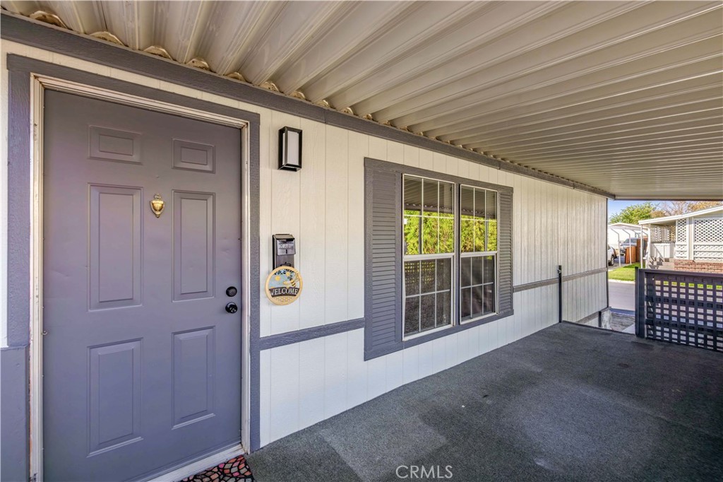 45111 25th E 52