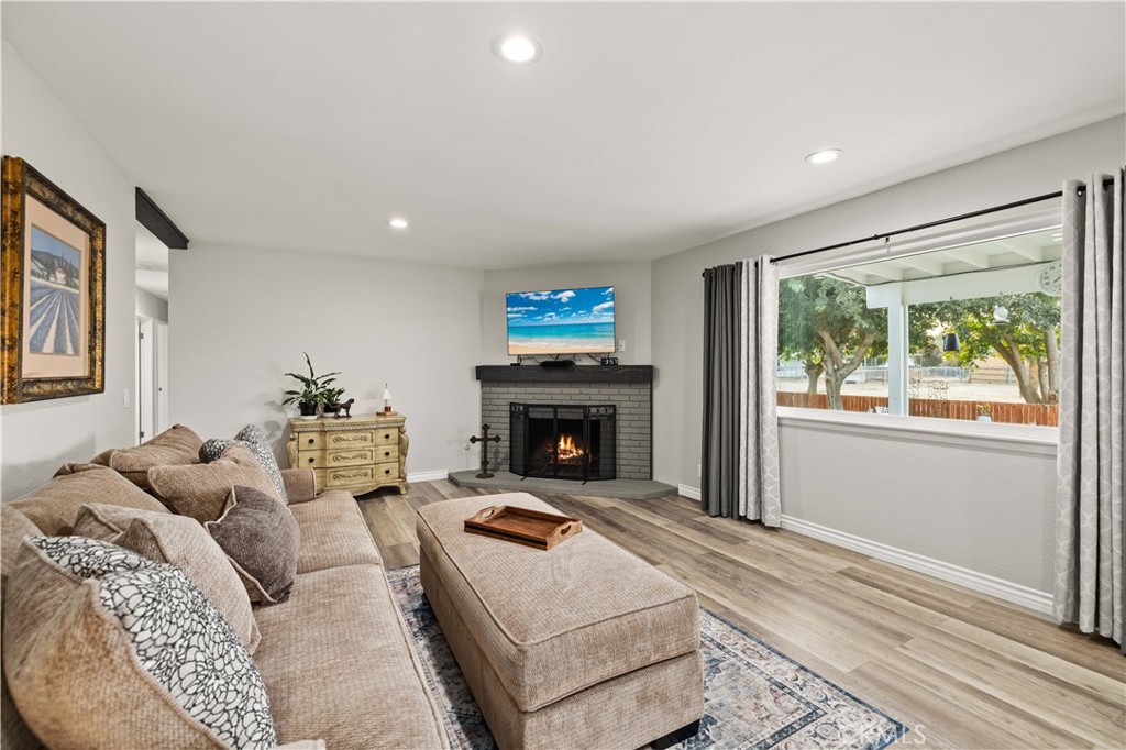 40305 174th Street East