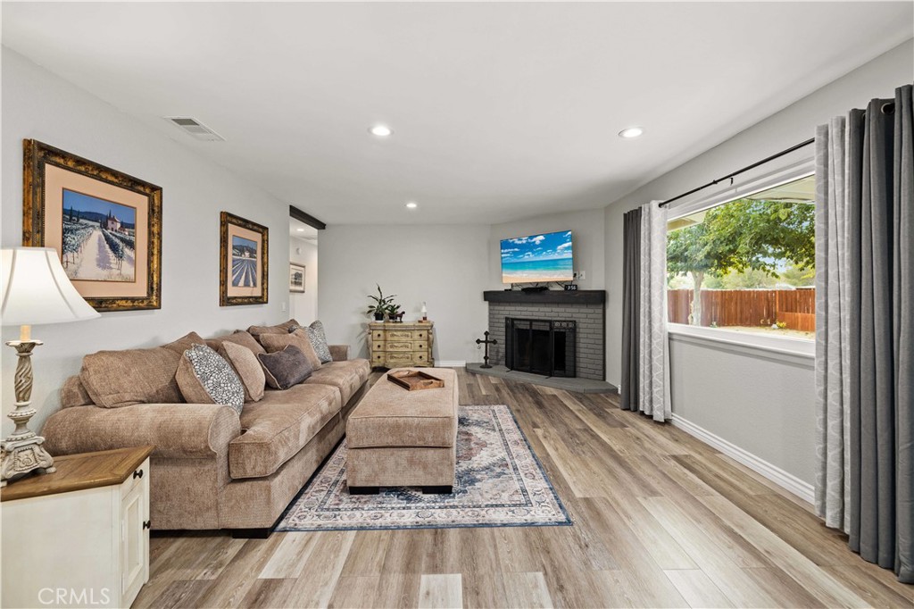 40305 174th Street East