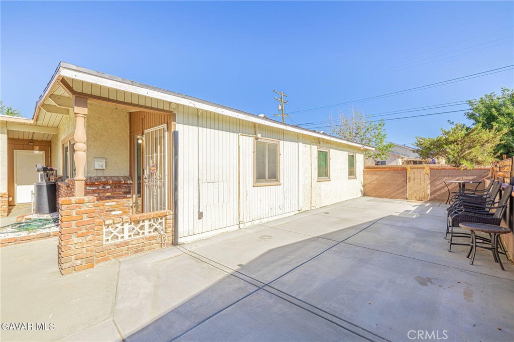 1342 W Avenue H15