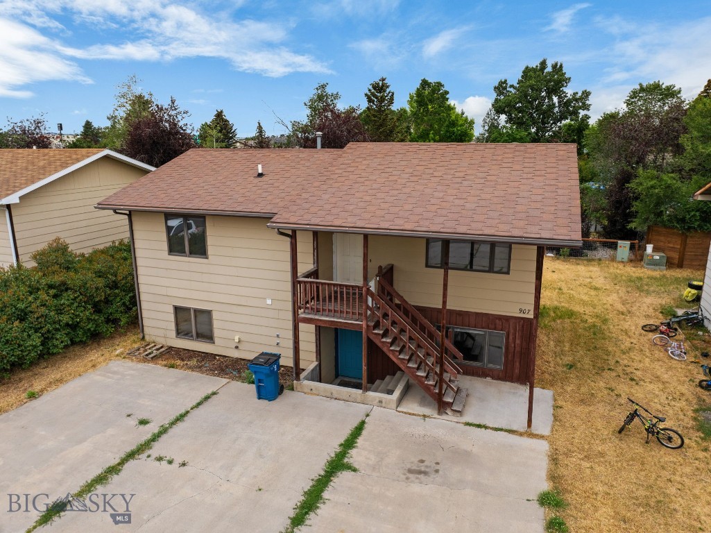 907 Montana Street
