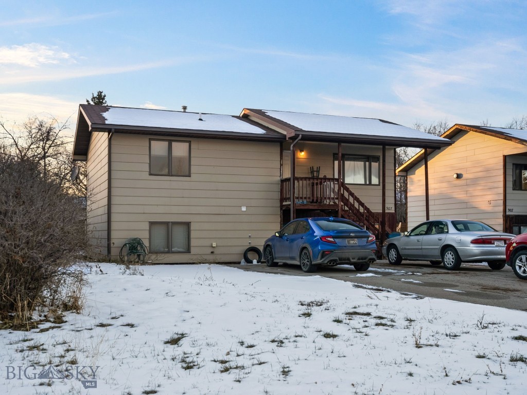 907 Montana Street