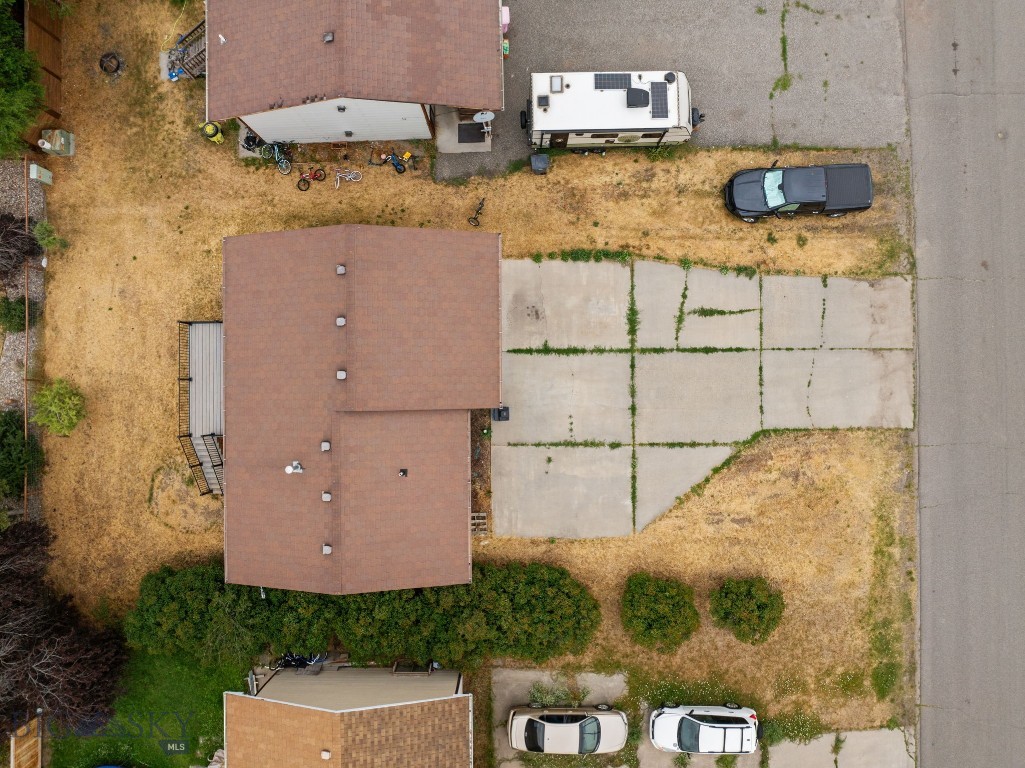 907 Montana Street