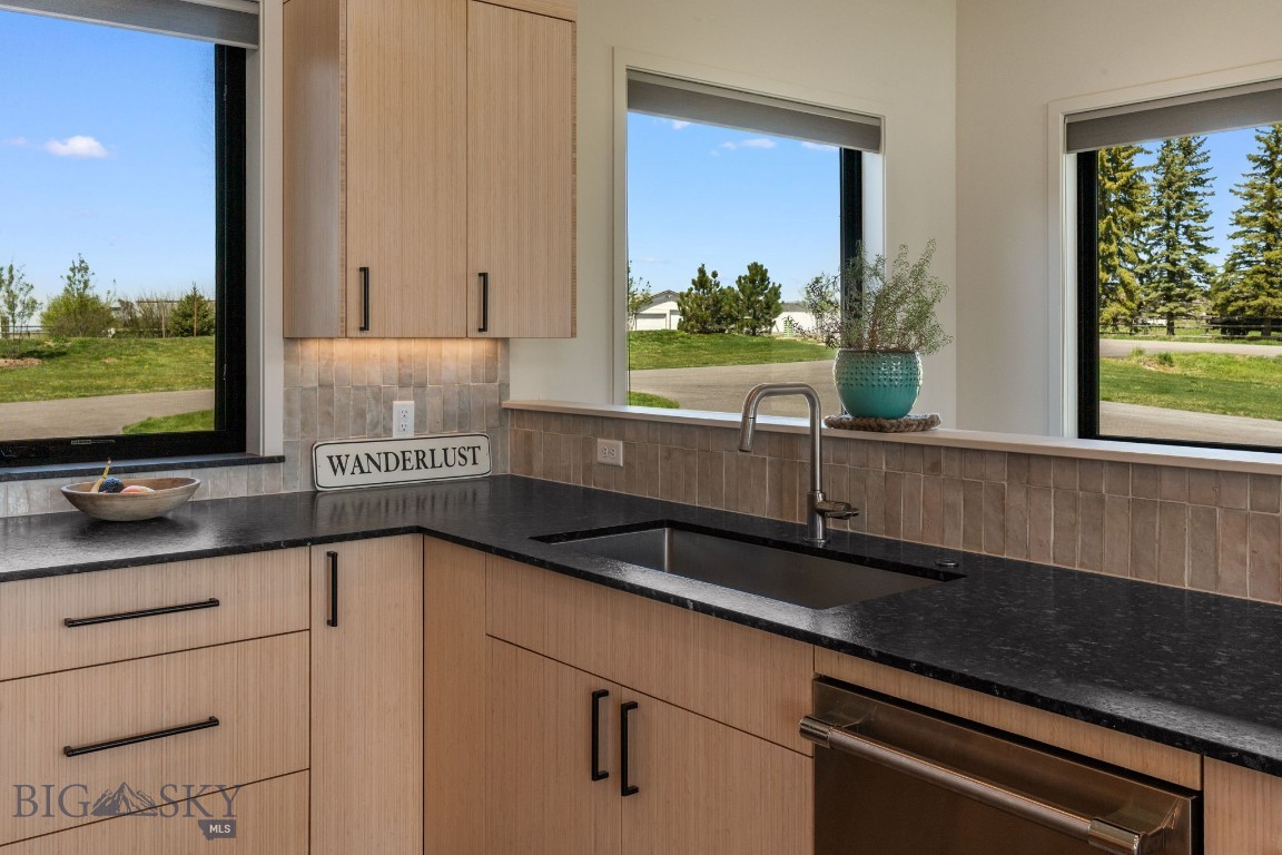 20 Prairie Falcon Lane