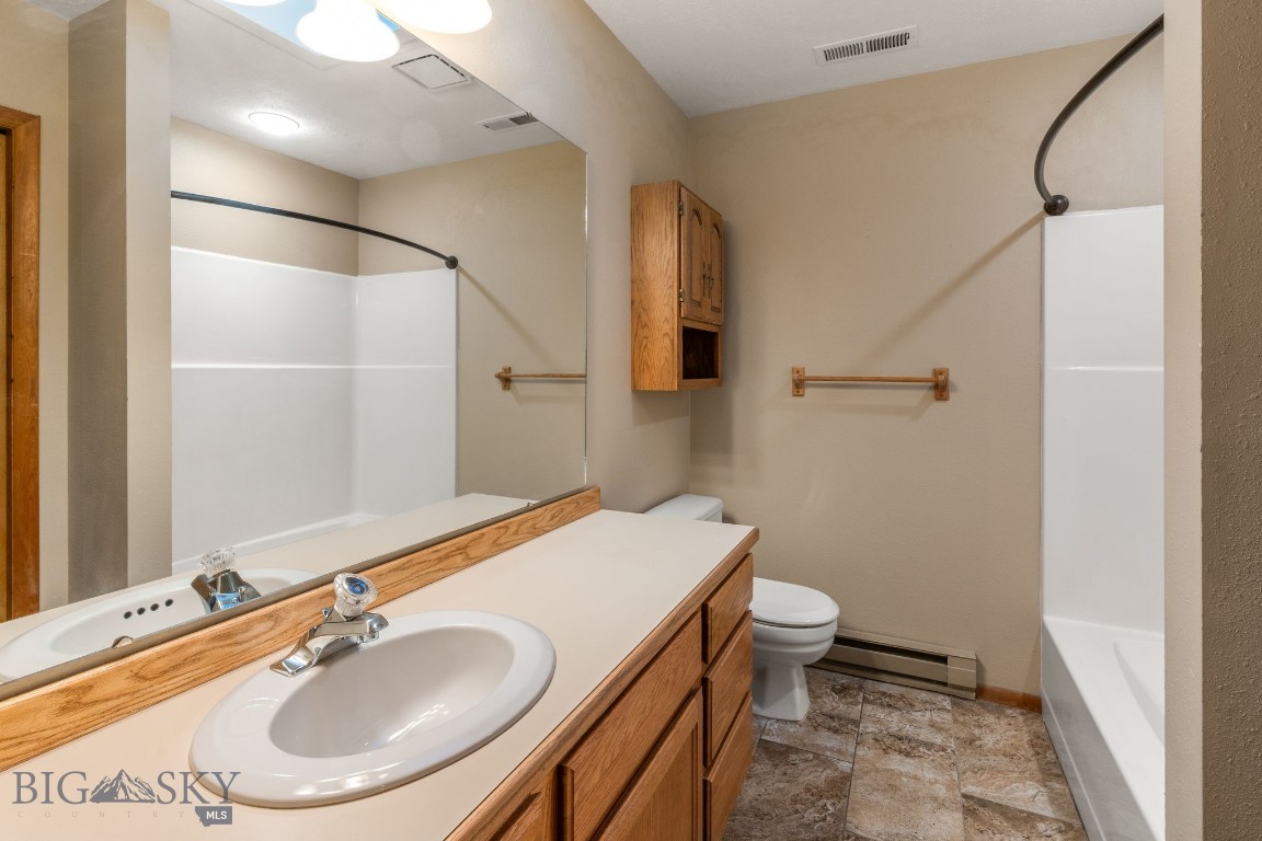 1725 W Koch Street 6