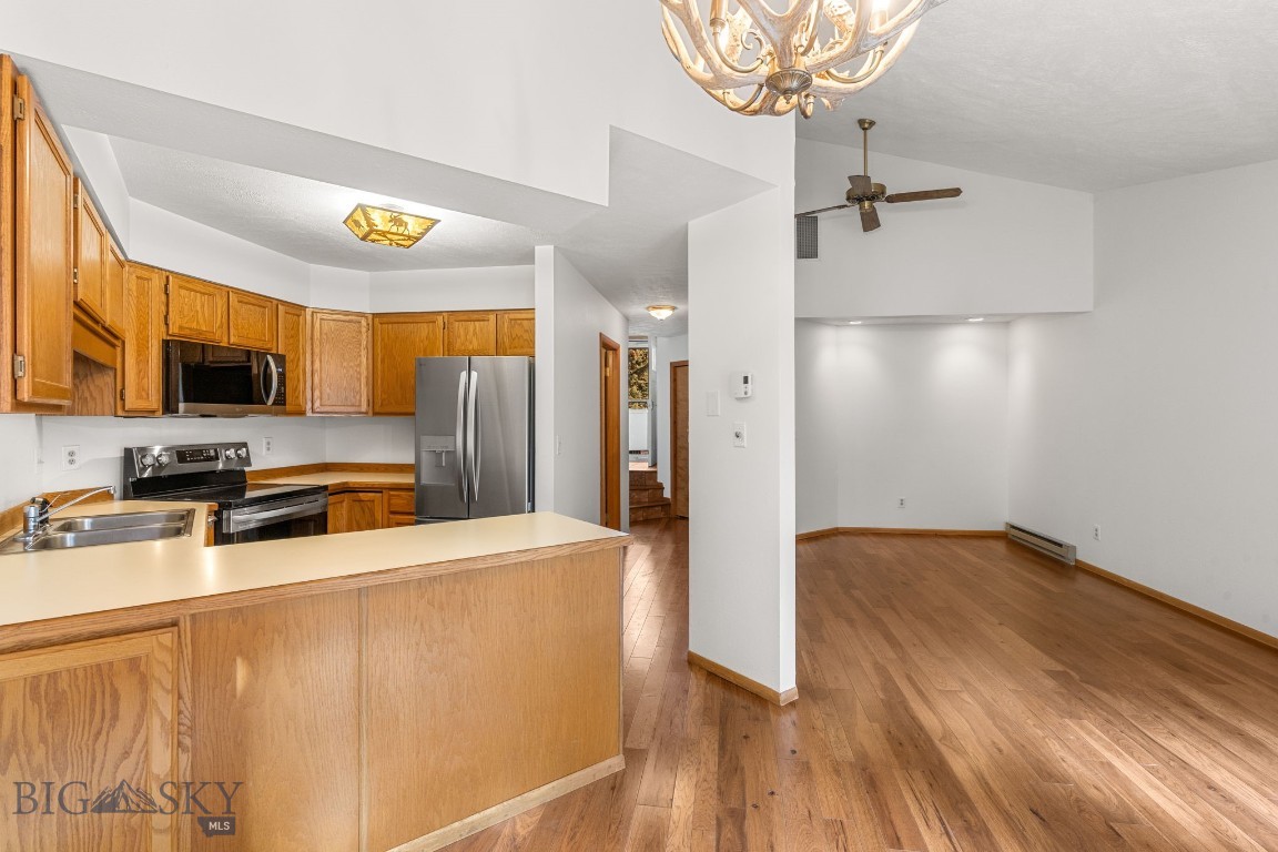 1725 W Koch Street 6