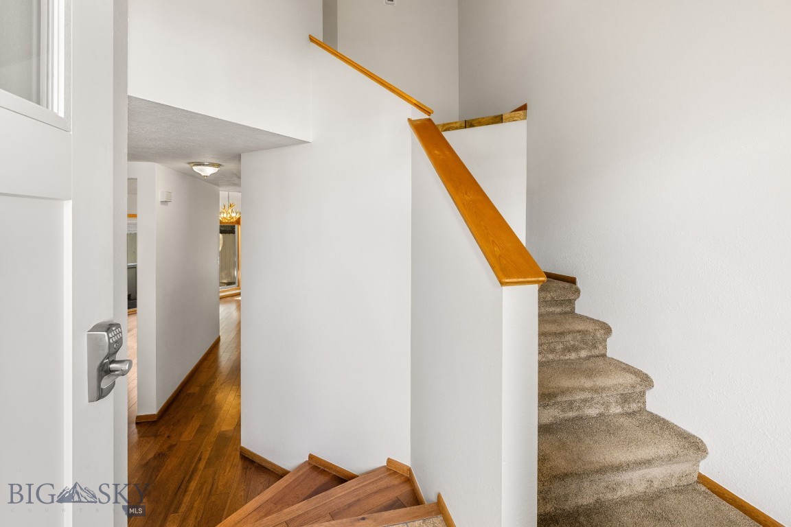 1725 W Koch Street 6