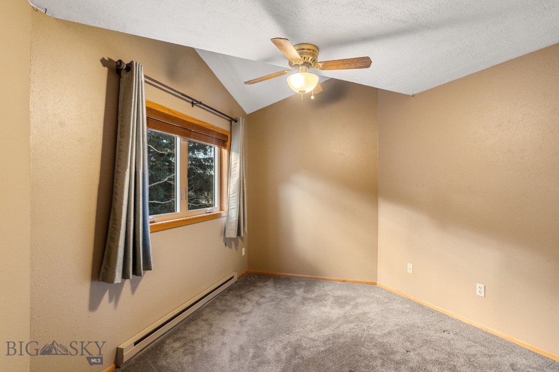 1725 W Koch Street 6