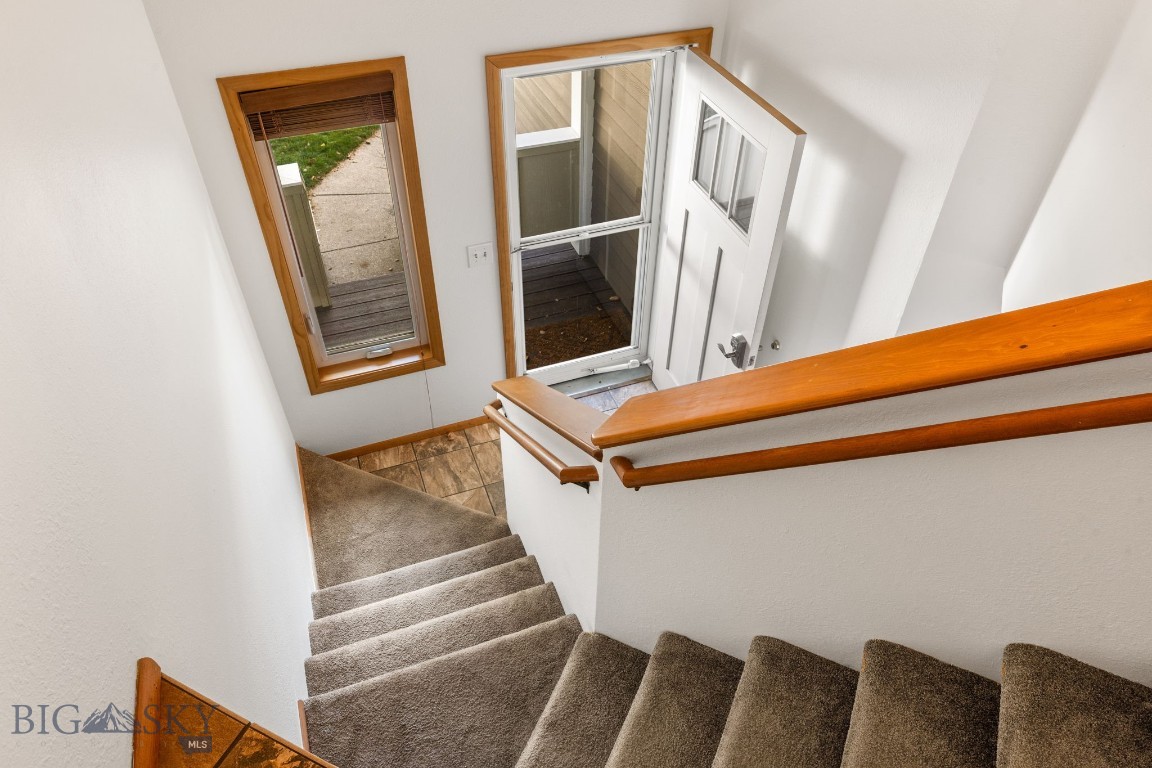 1725 W Koch Street 6