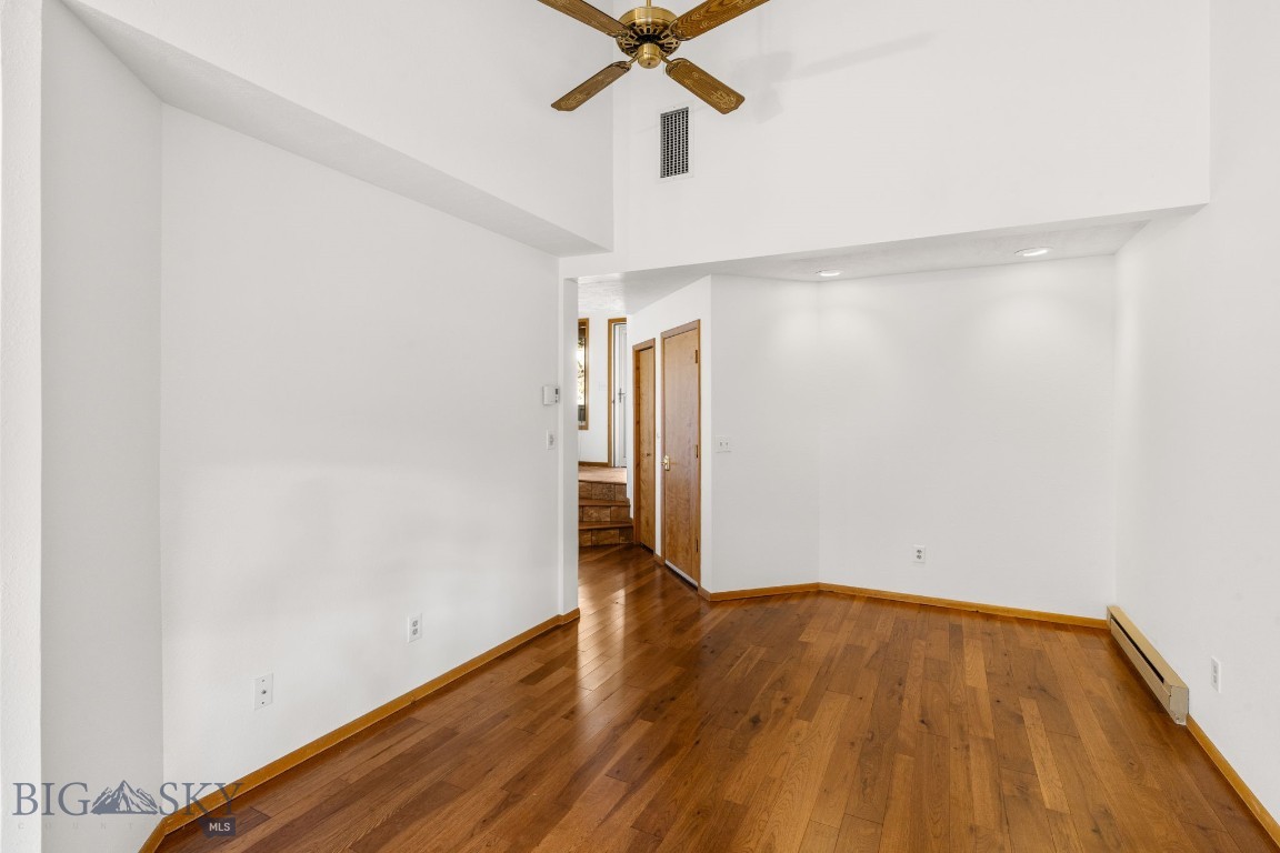 1725 W Koch Street 6