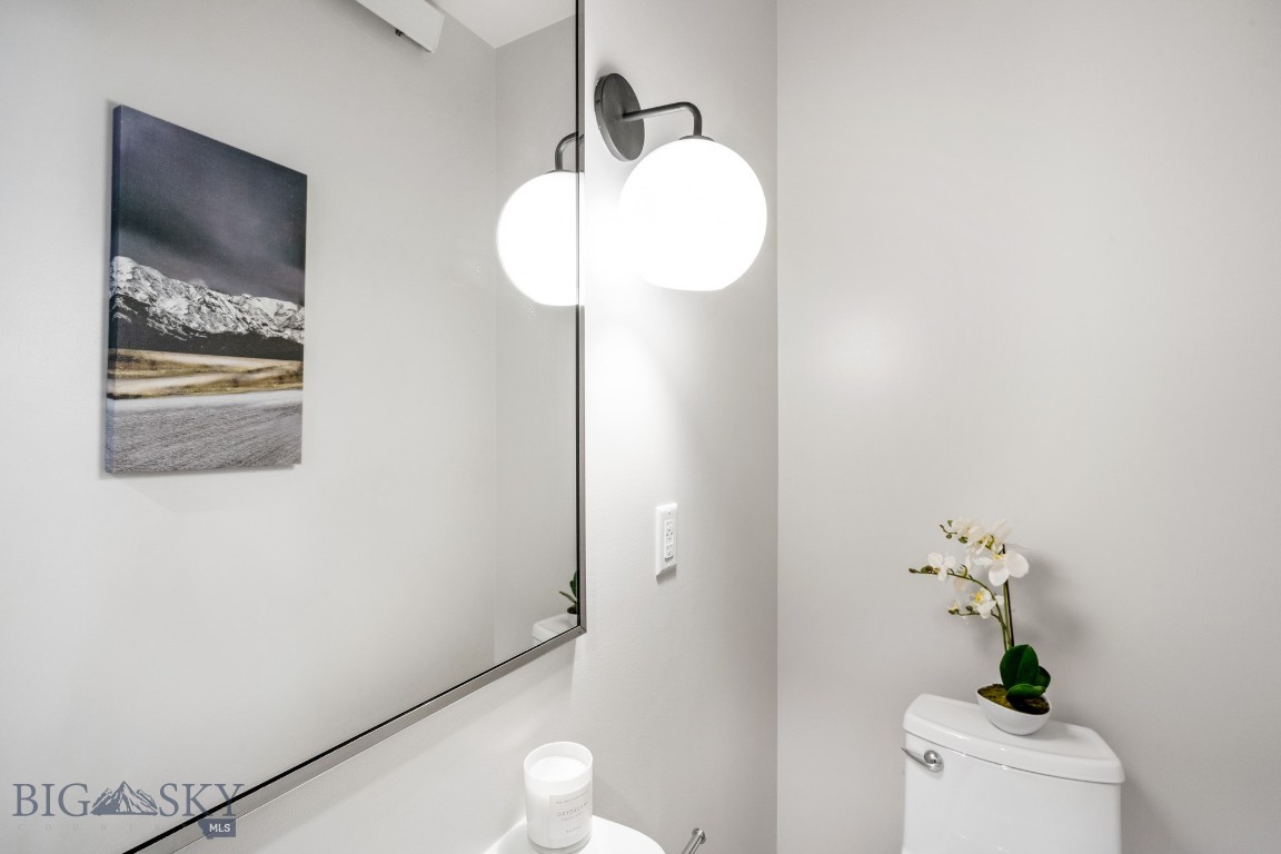 2402 Blue Silos Way