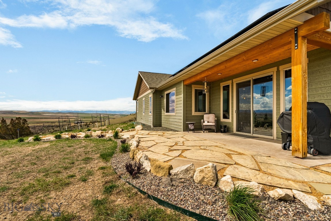 100 Saddle Ridge