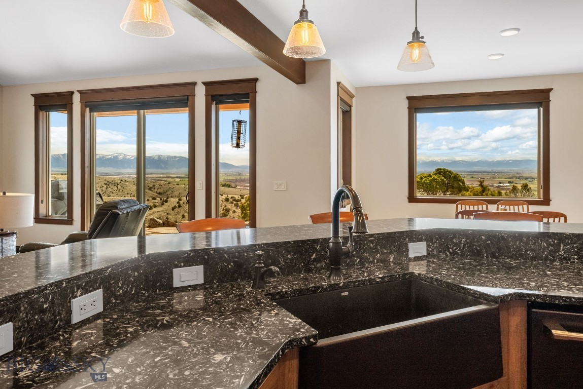 100 Saddle Ridge