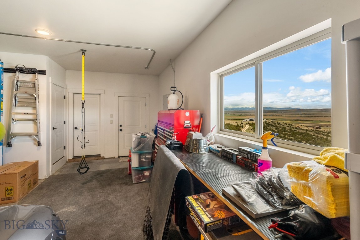 100 Saddle Ridge