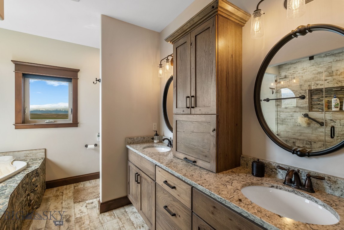 100 Saddle Ridge