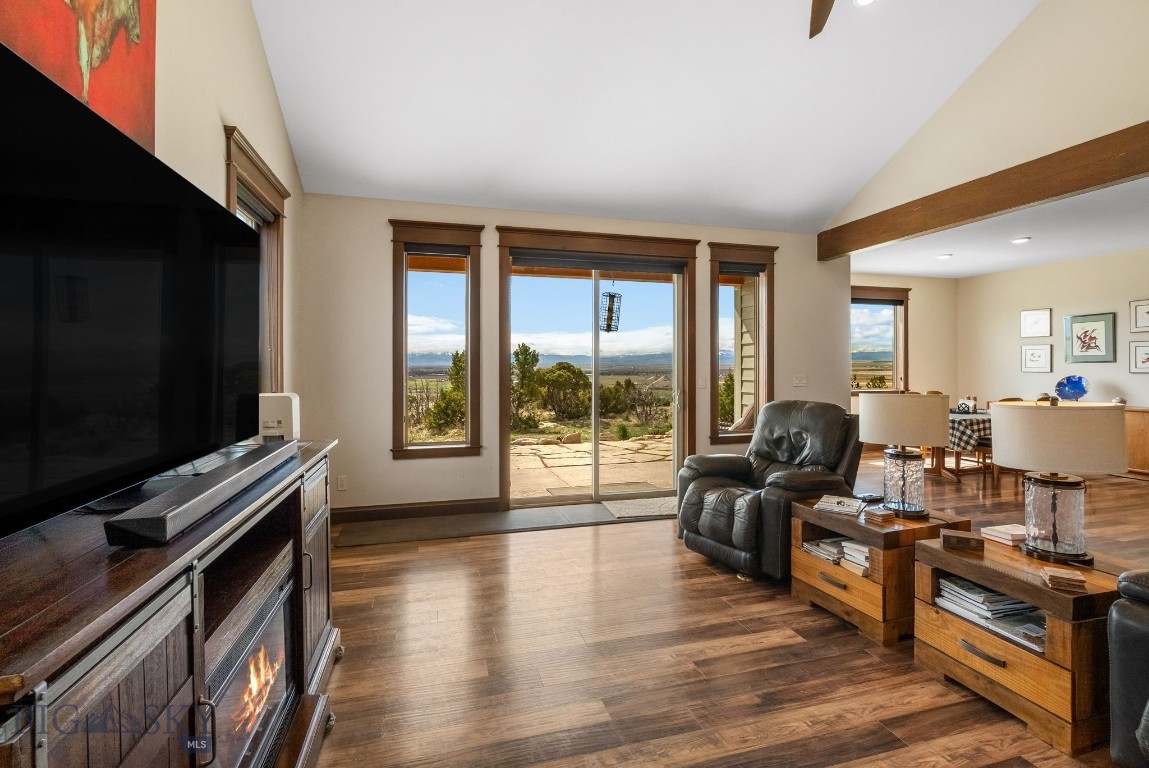 100 Saddle Ridge