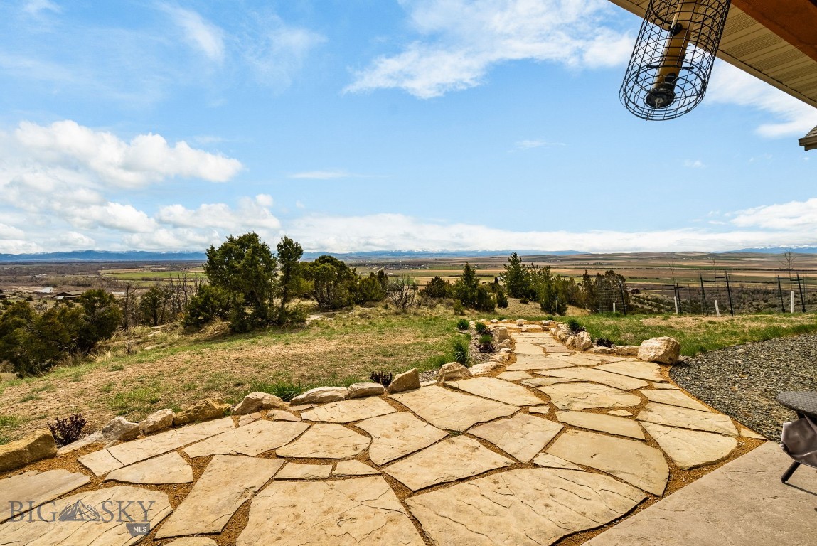 100 Saddle Ridge