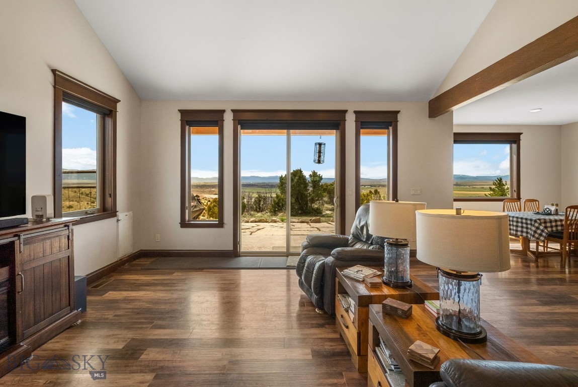 100 Saddle Ridge