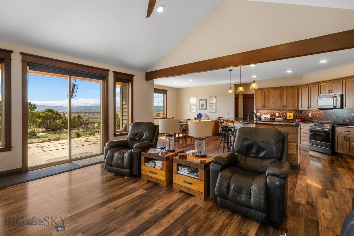 100 Saddle Ridge