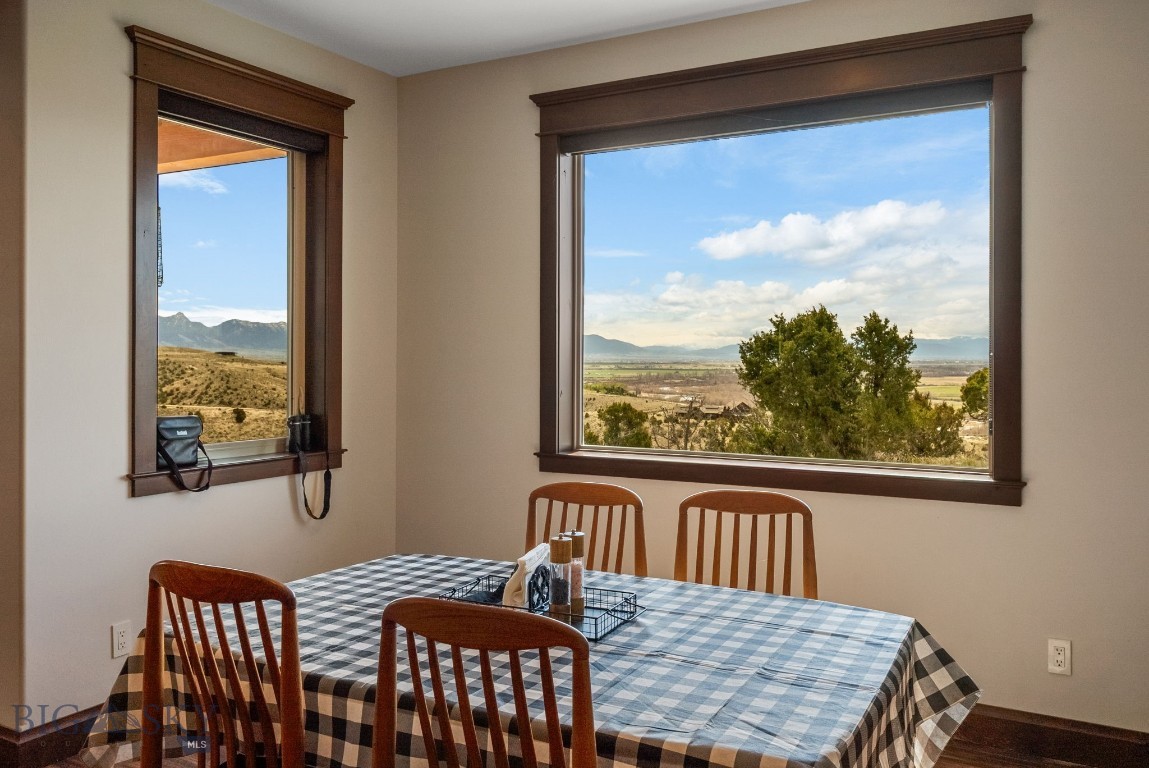100 Saddle Ridge