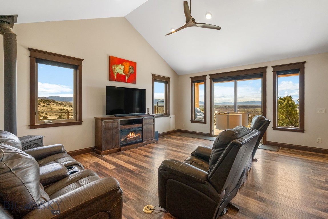 100 Saddle Ridge