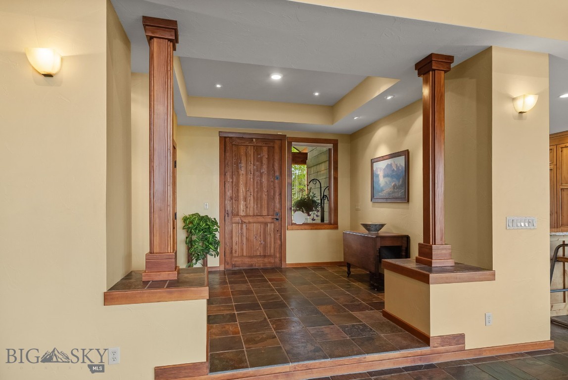 334 Sky Crest Drive