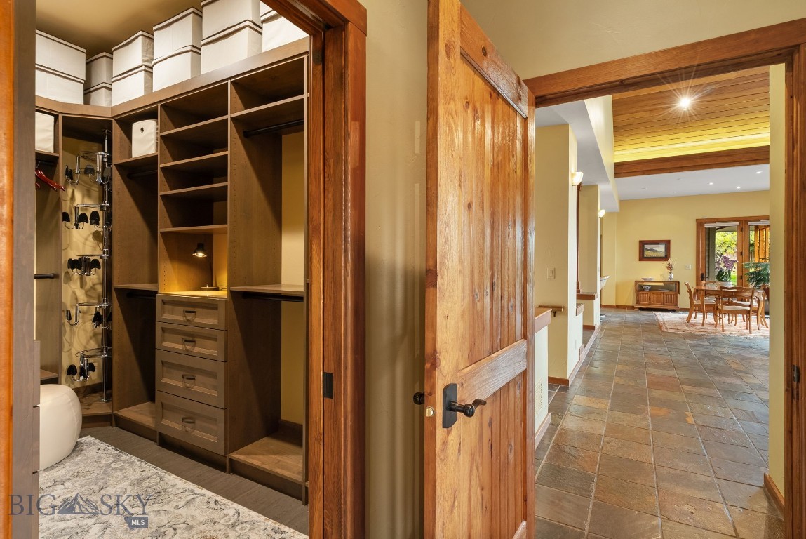 334 Sky Crest Drive