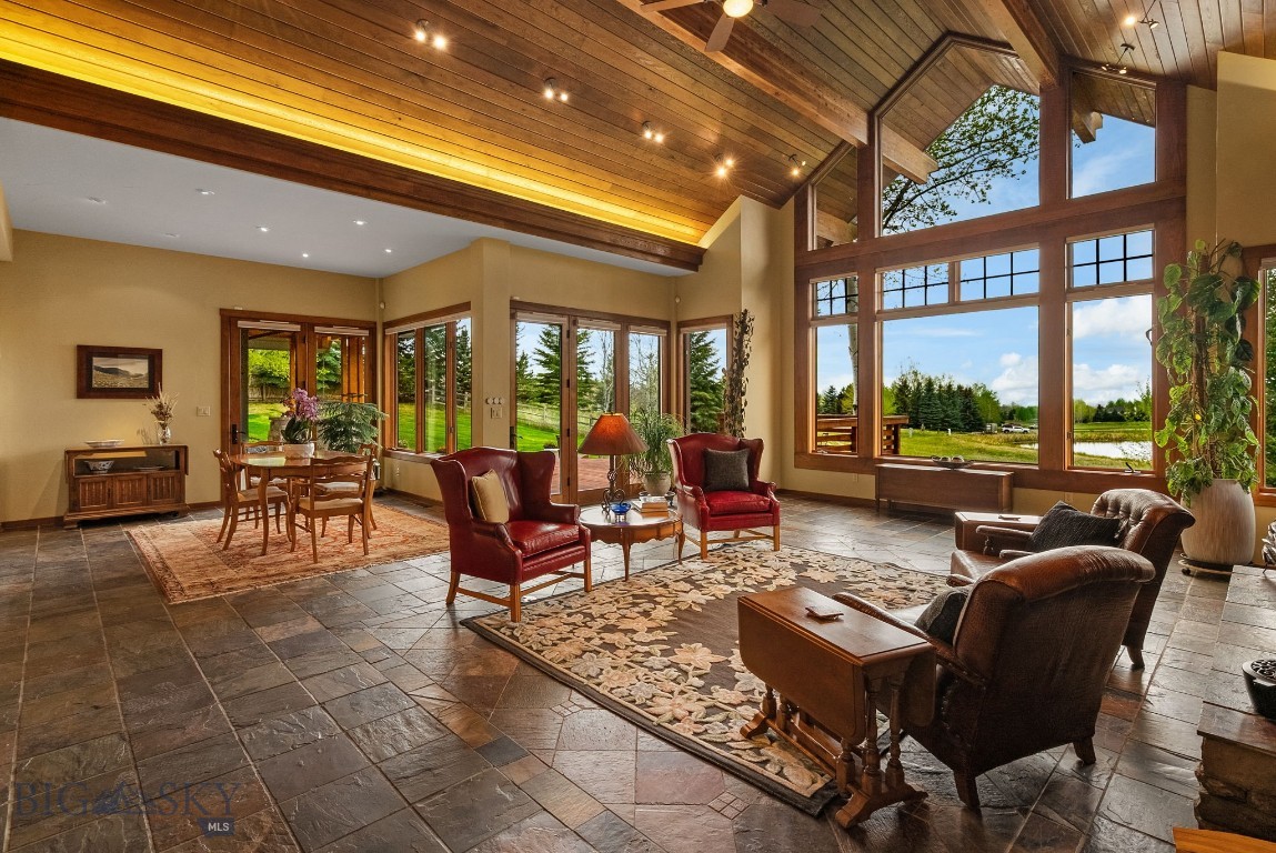 334 Sky Crest Drive