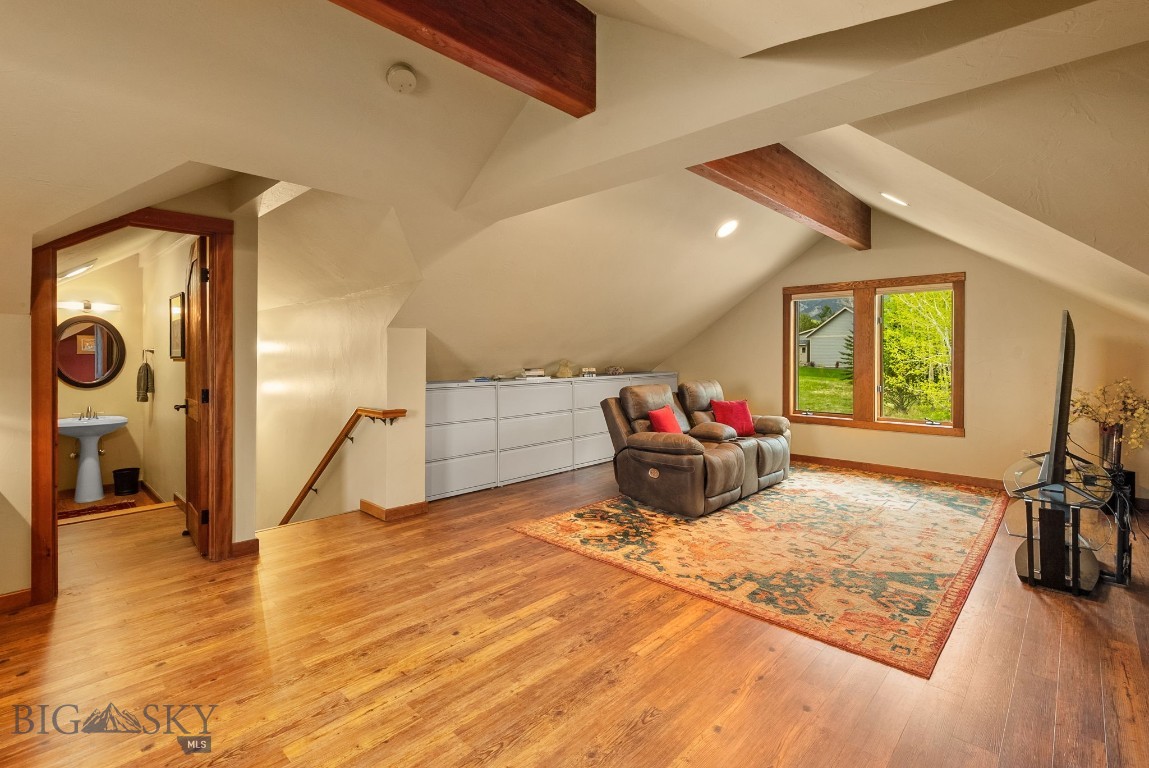 334 Sky Crest Drive