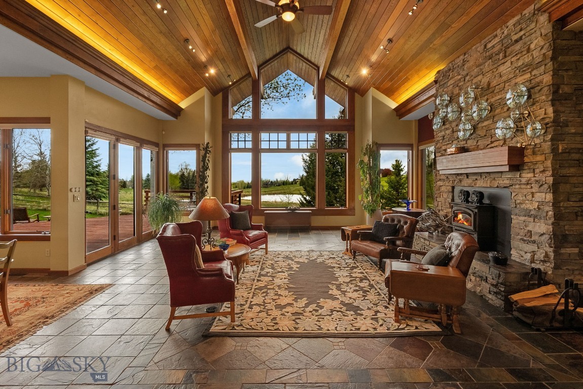 334 Sky Crest Drive