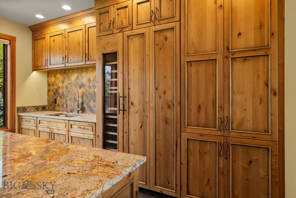 334 Sky Crest Drive