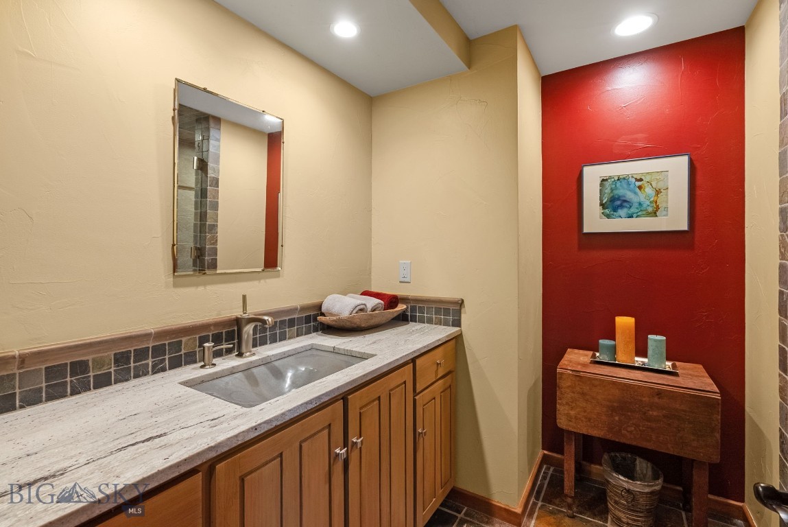 334 Sky Crest Drive