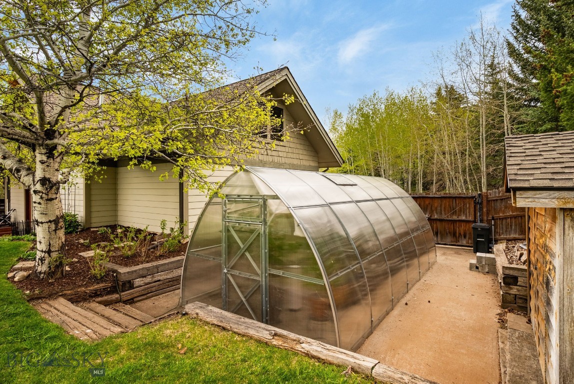334 Sky Crest Drive
