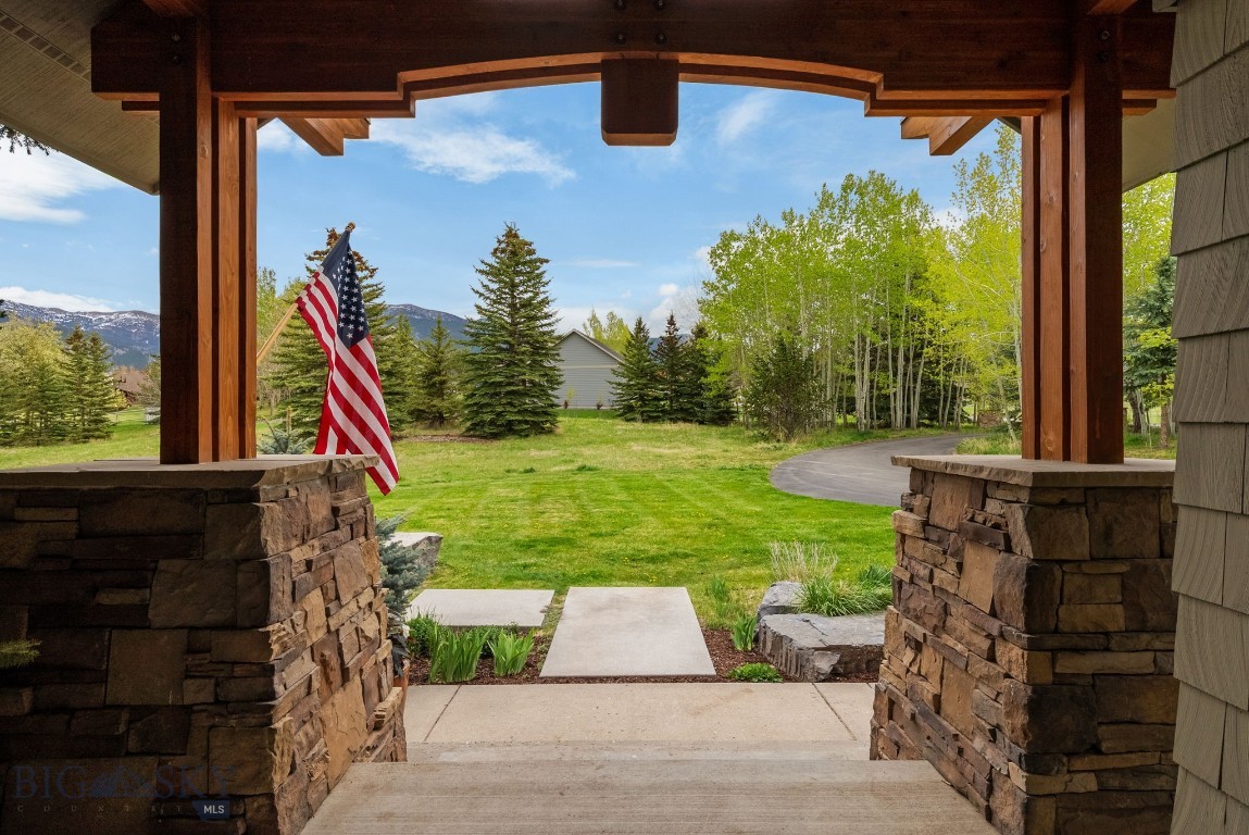 334 Sky Crest Drive