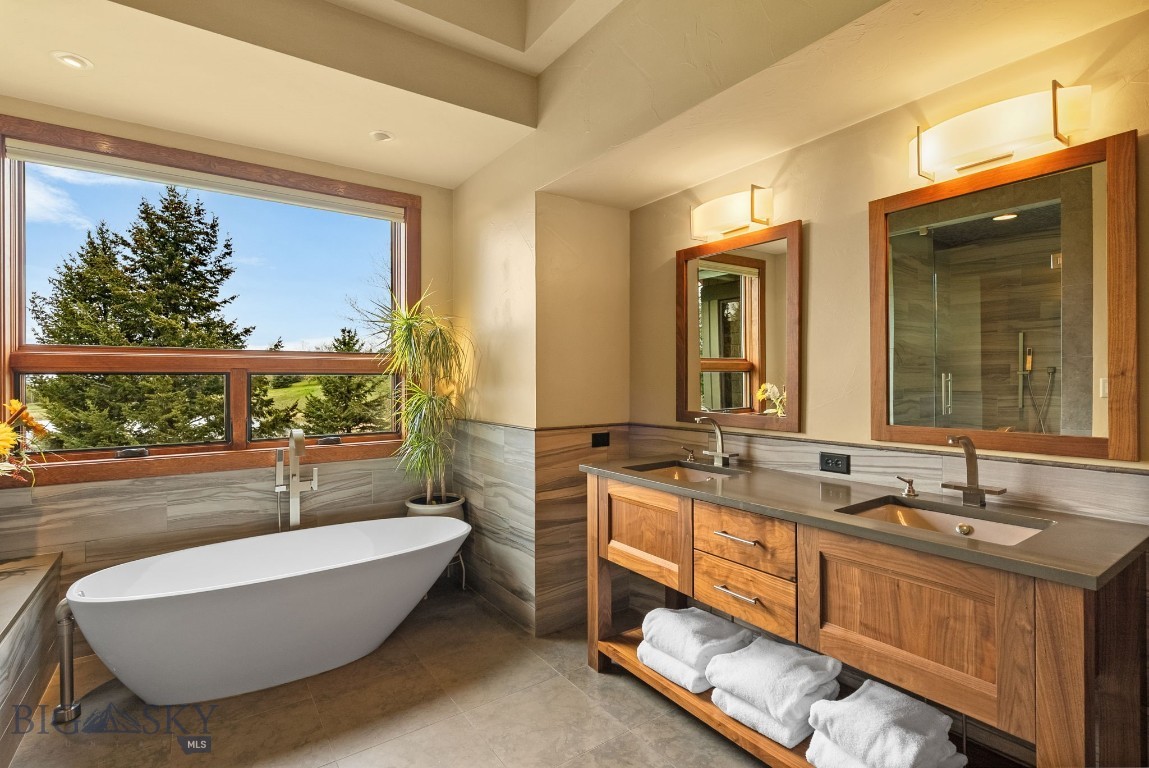 334 Sky Crest Drive