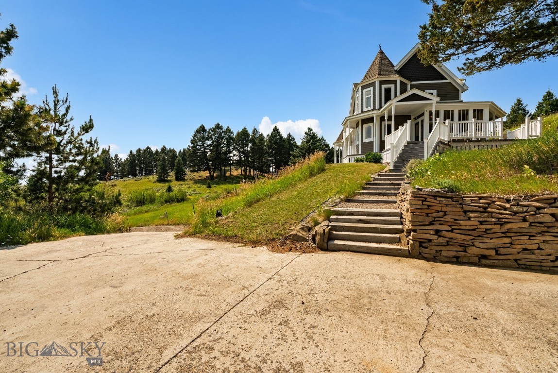 2919 Hawkline Road