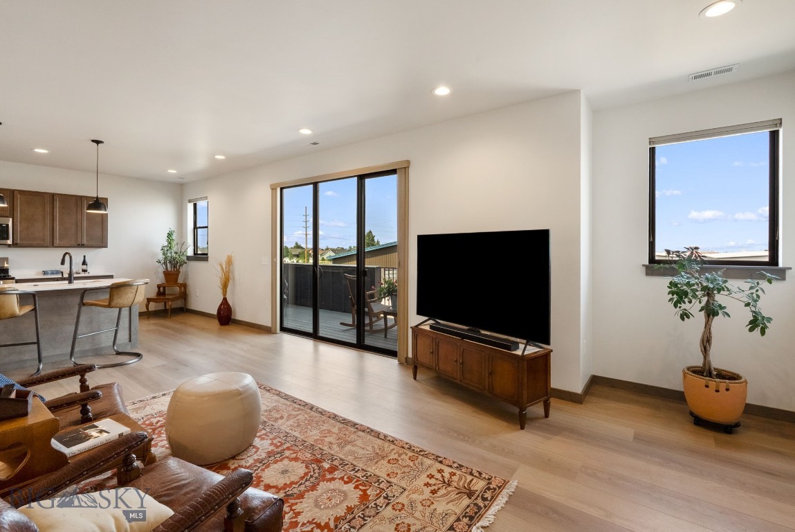 2603 Fremont Street