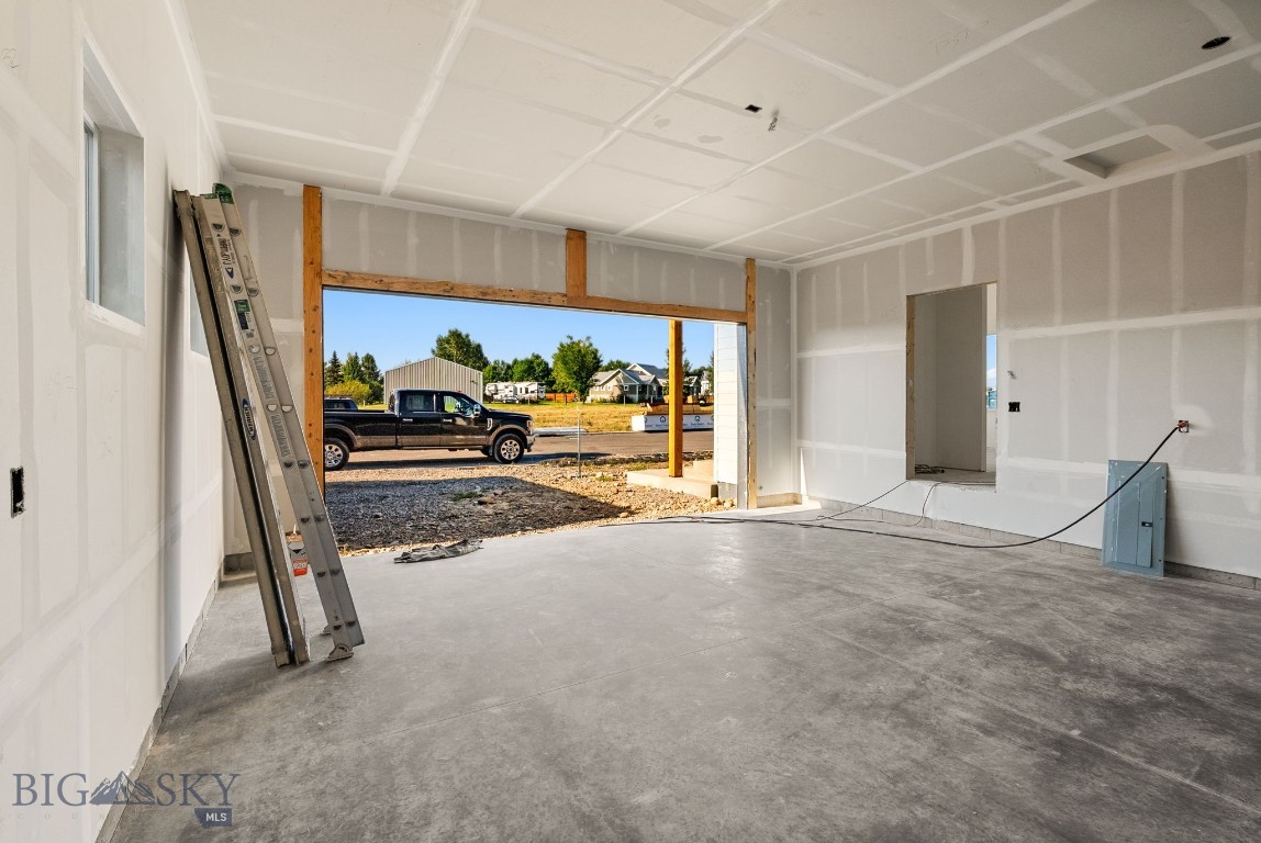 821 Spaniel Lane