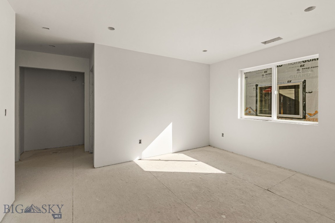 827 Spaniel Lane