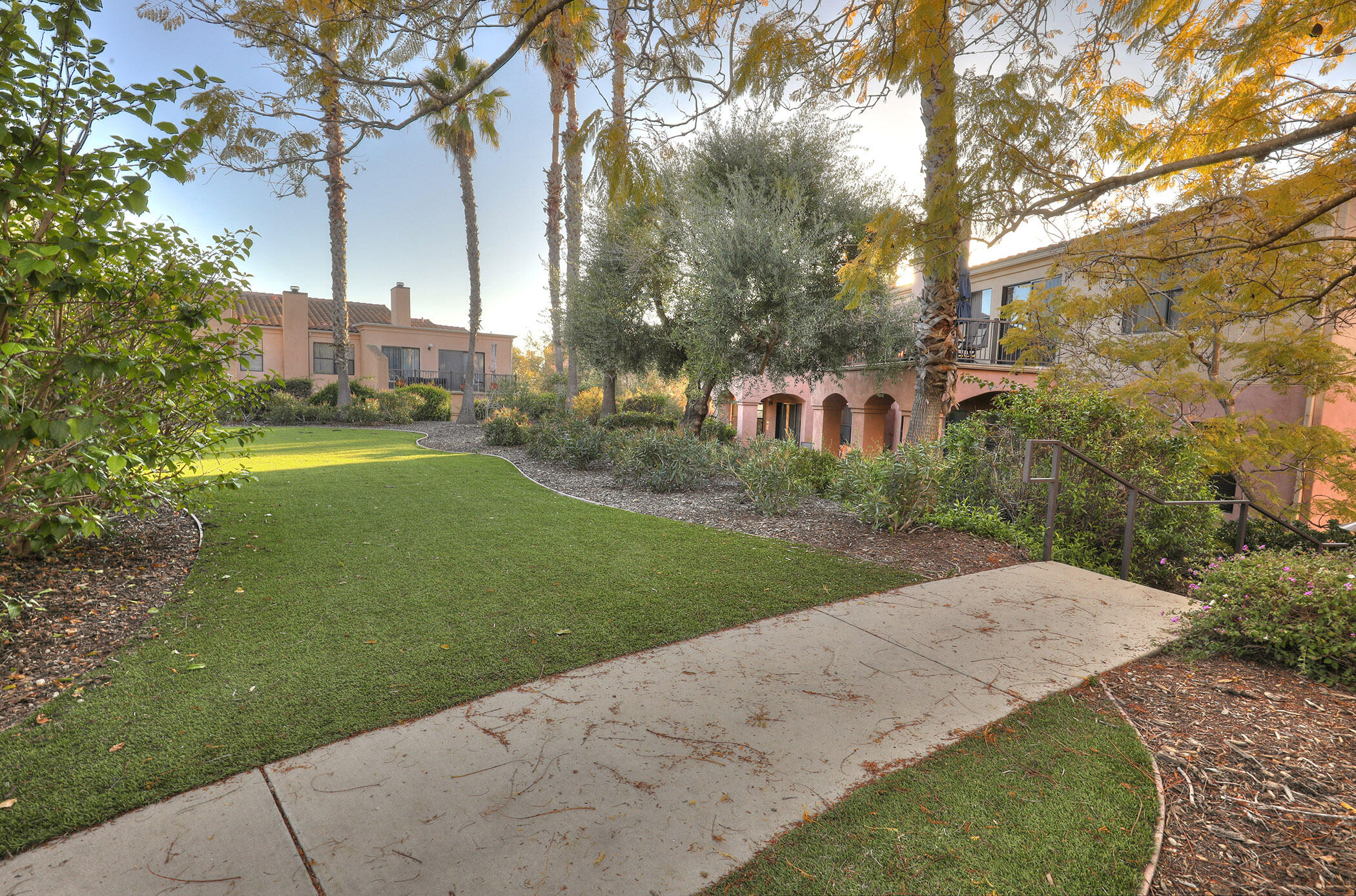 4633 Gerona Way
